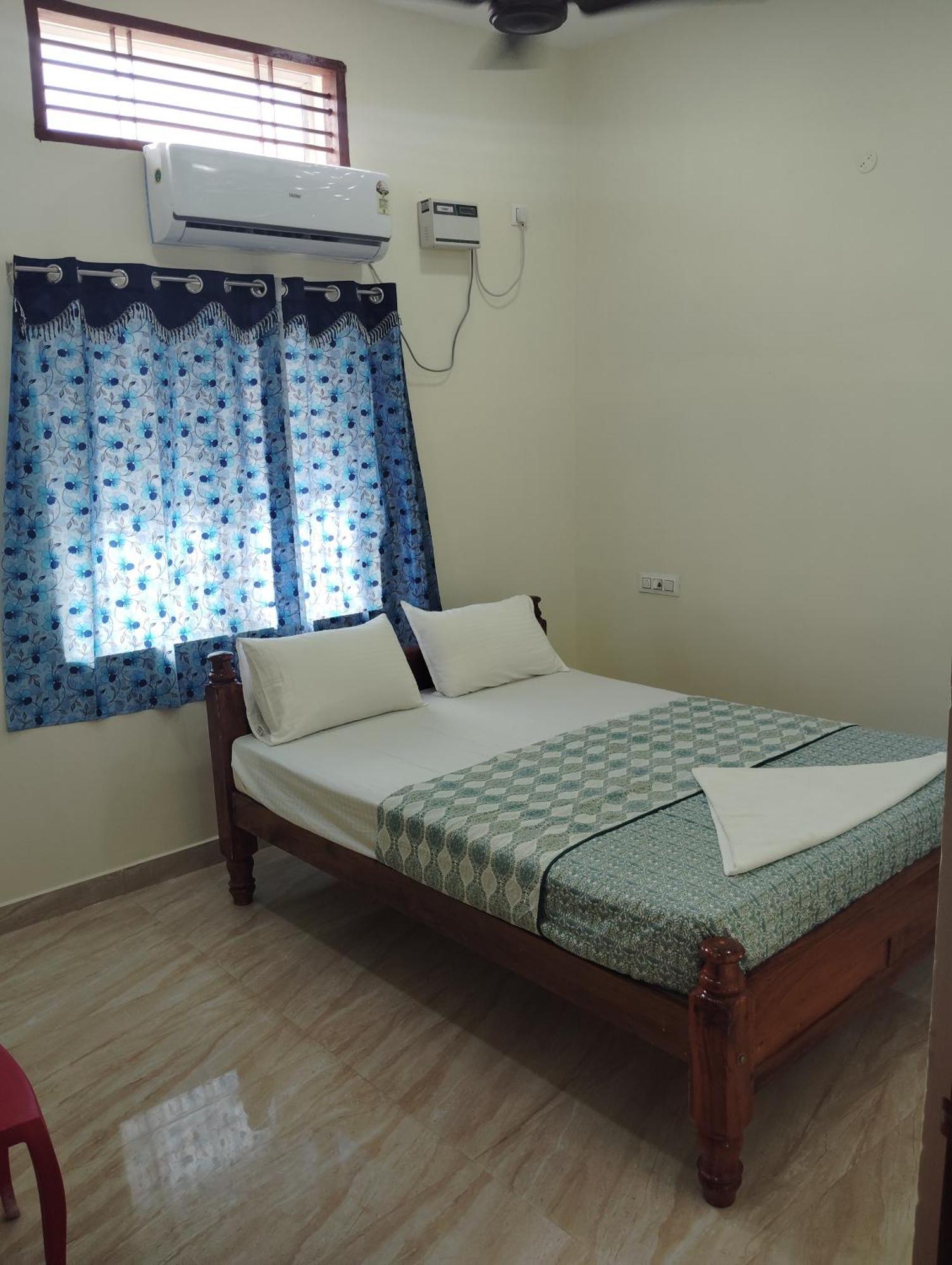 Sankara Residency Hotell Kancheepuram Exteriör bild