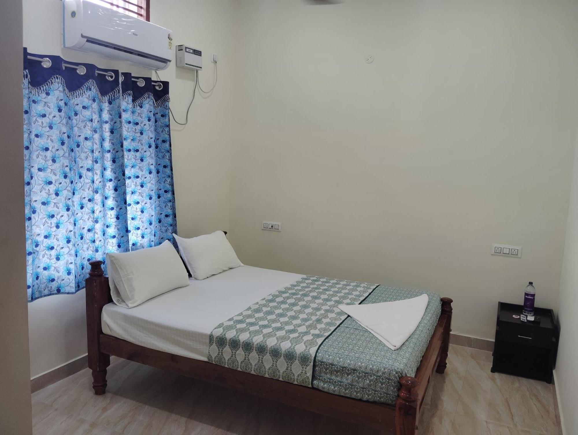 Sankara Residency Hotell Kancheepuram Exteriör bild